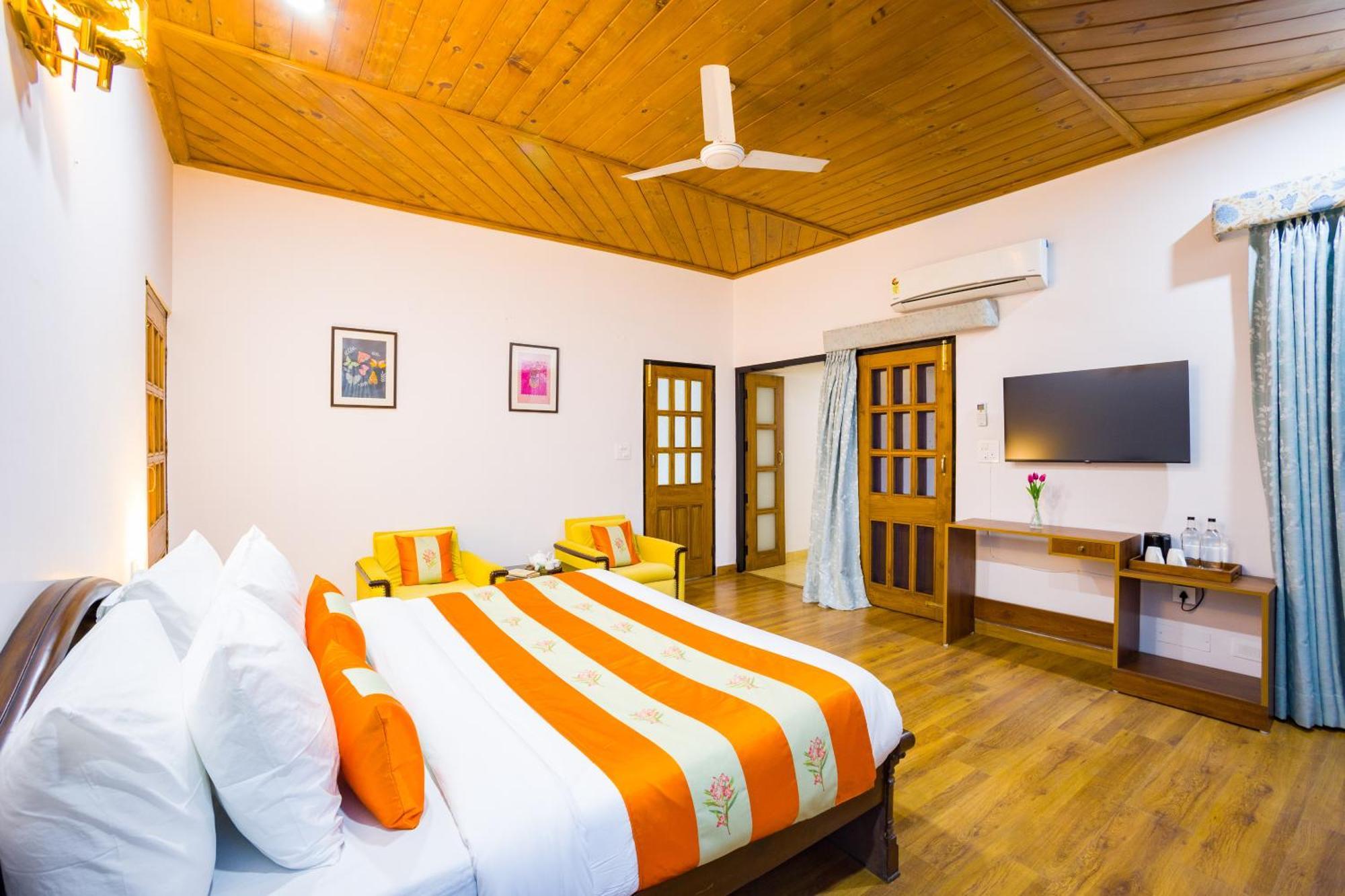 Alaya Stays Mehar Villa - 3 Bhk With Garden & Scenic Views Kasauli Bagian luar foto