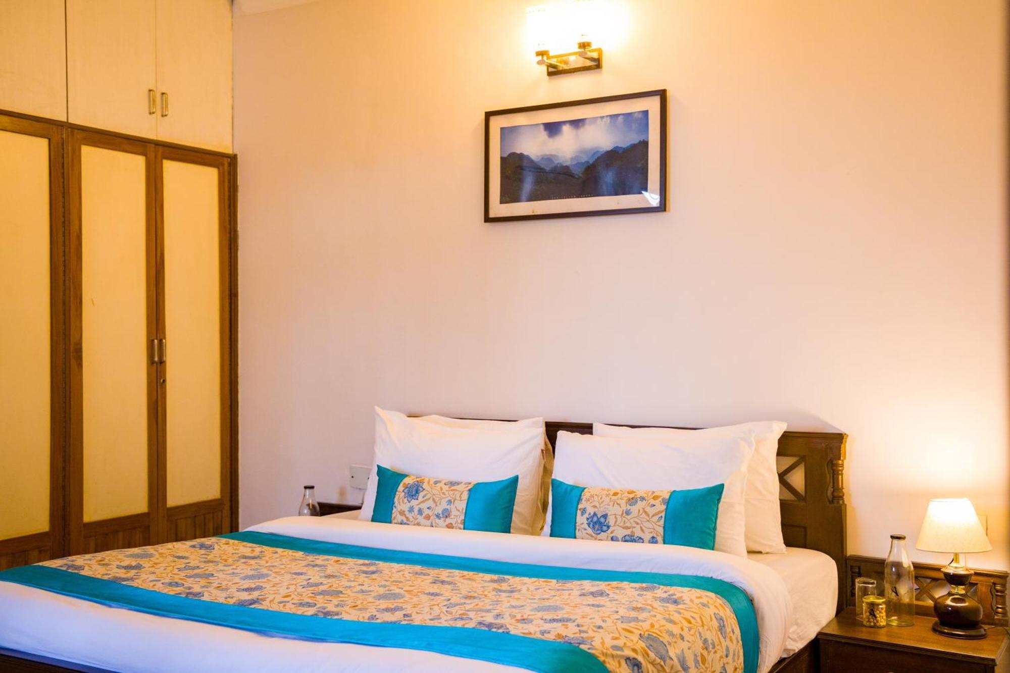 Alaya Stays Mehar Villa - 3 Bhk With Garden & Scenic Views Kasauli Bagian luar foto